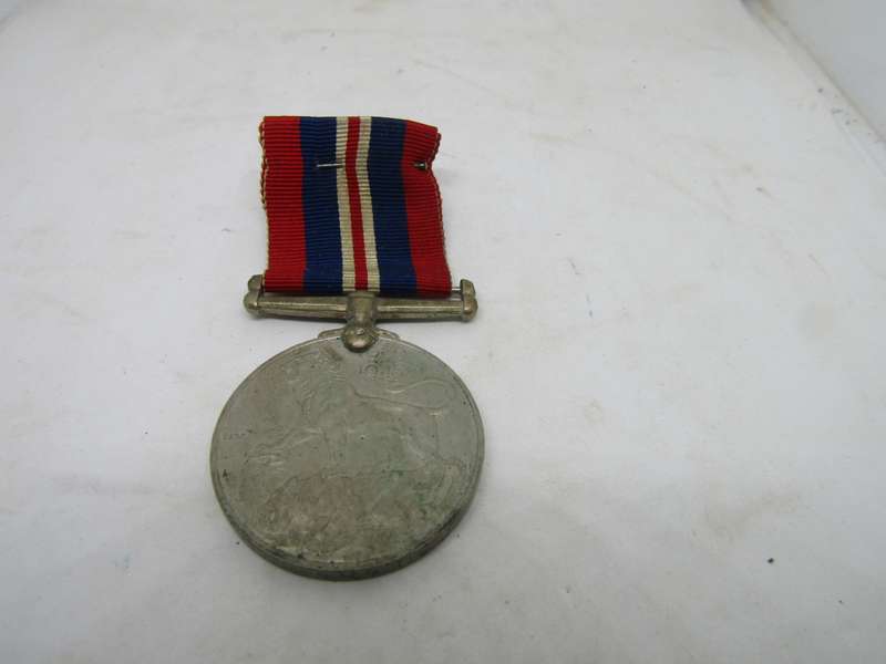 WW2 African Service Medal and 1939 to 1945 Medal to WHJ Greeff