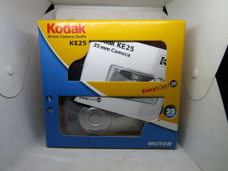 Kodak 35mm Camera Outfit KE25. New in box