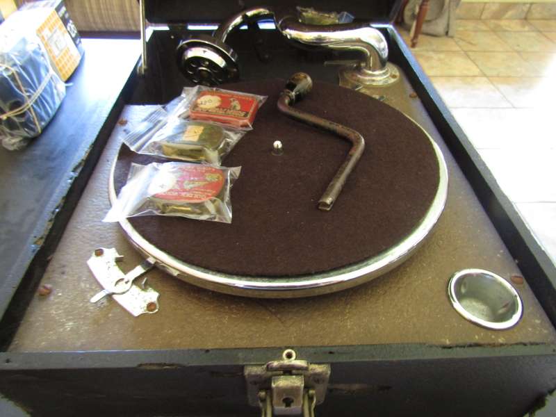 His Masters Voice Box Type Gramophone Player. Works.