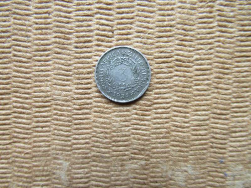 1924 South African Wreath Tickey. Mintage: 501 456