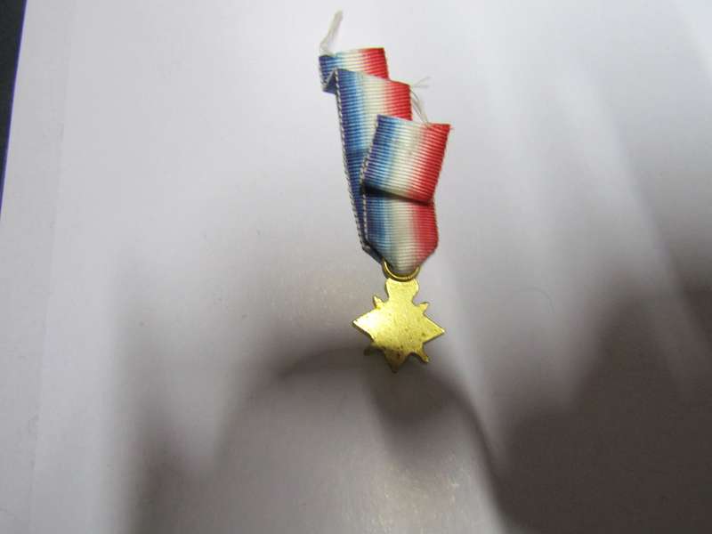 WW1 Victory Medal Miniature size