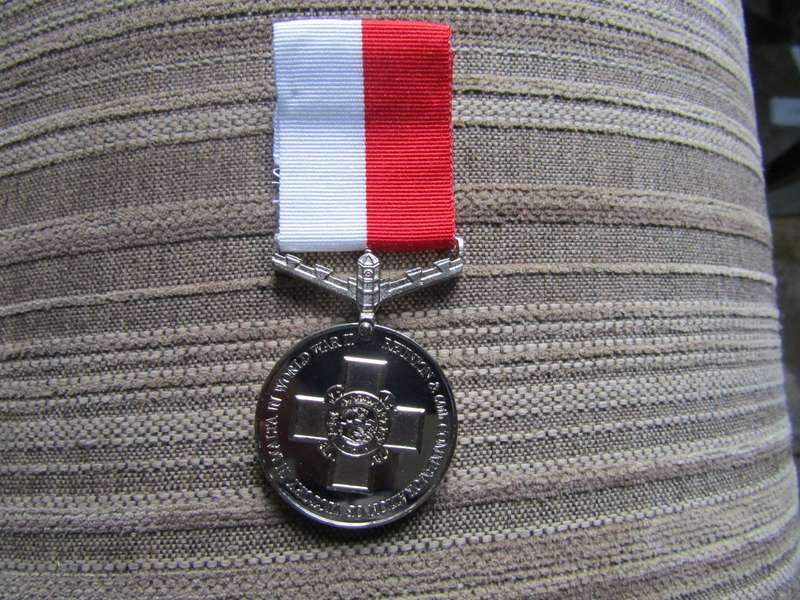 WW2 Reunion and 60 Anniversary Of Malta Medal (replica)