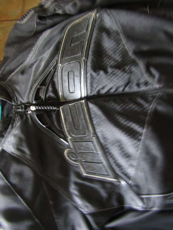 IIcon Contra Size MD Bikers Jacket with Padding. All zips works. Almost new.