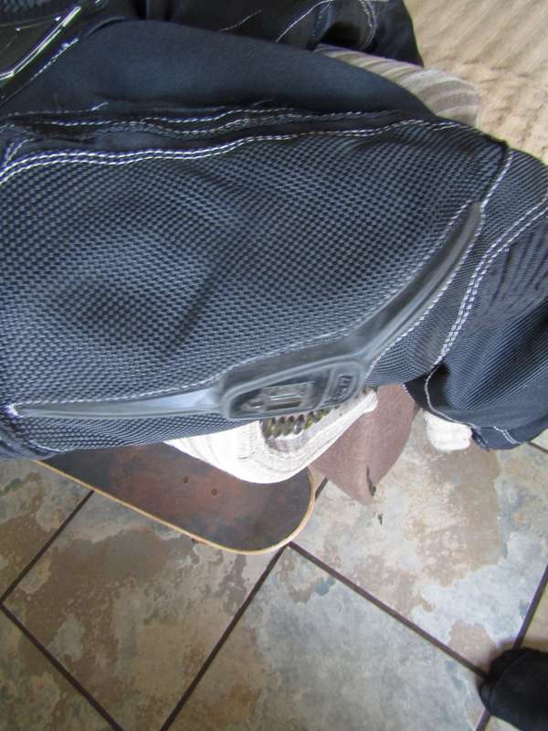 IIcon Contra Size MD Bikers Jacket with Padding. All zips works. Almost new.