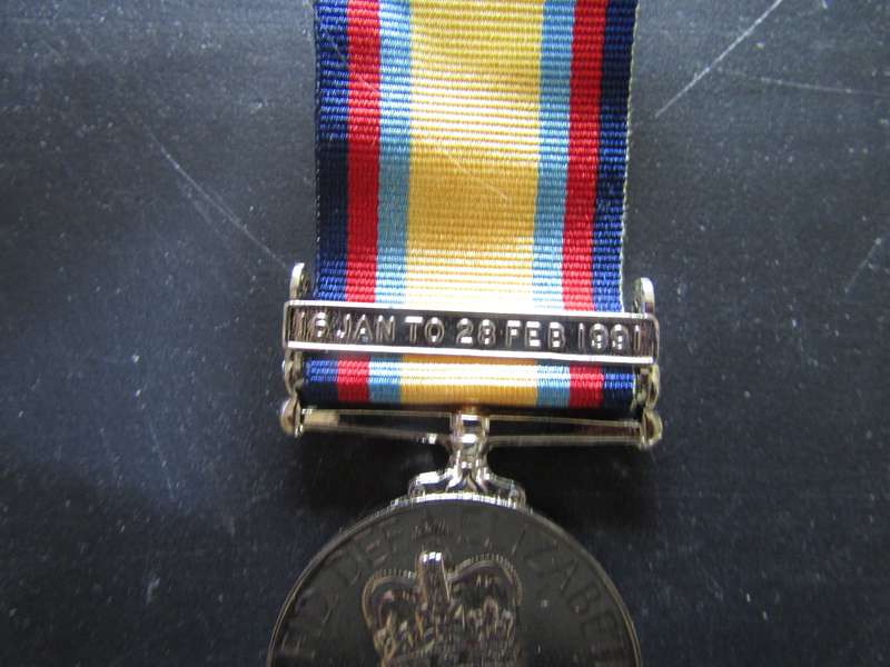Gulf War Medal Full size Medal with Bar. (Replica)