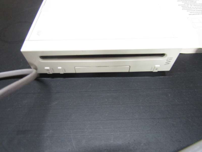 Wii Nintendo Game Console with Fit Game and Balance board. All Working All incl.