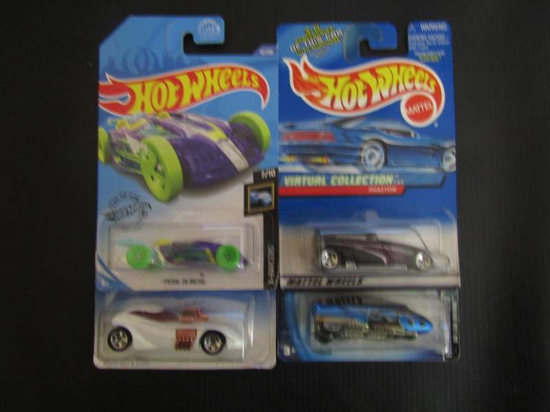 4 New Hotwheels Die Cast Car on Cards (A)