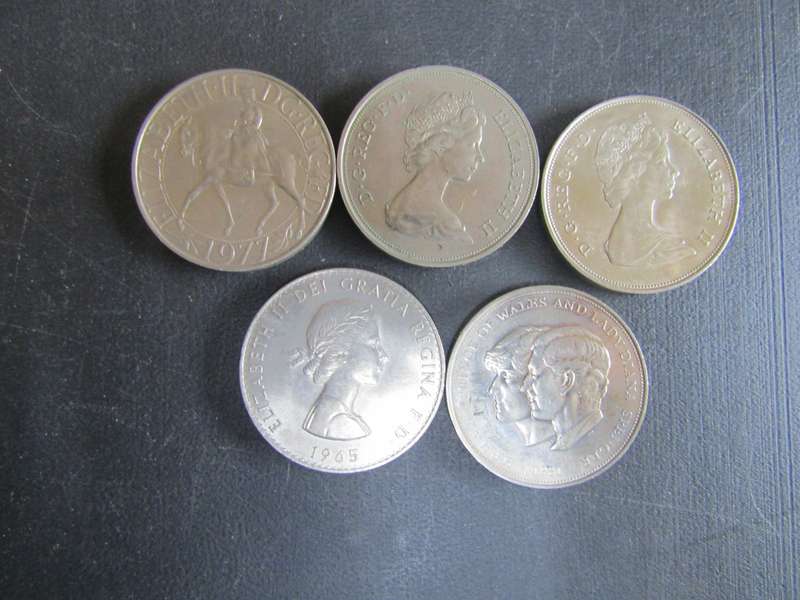 5 Crown size British coins  B
