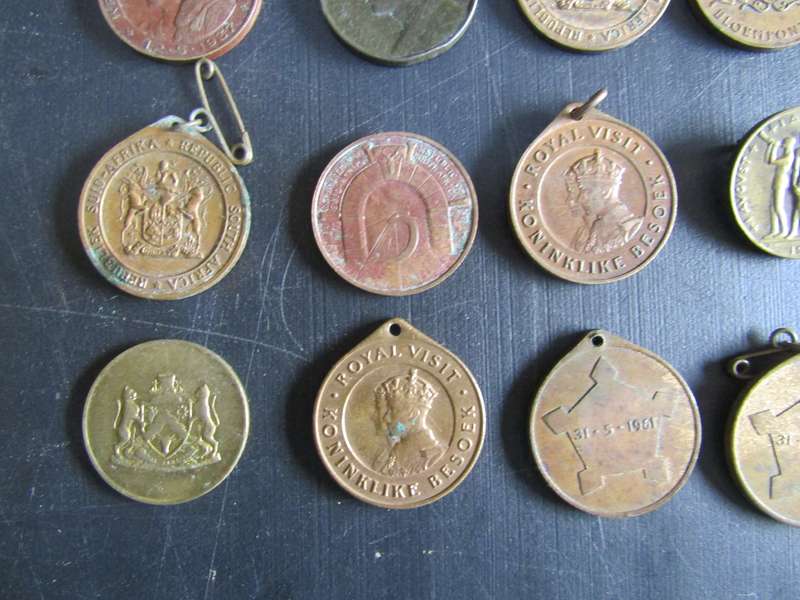20 South African Medallion (C)