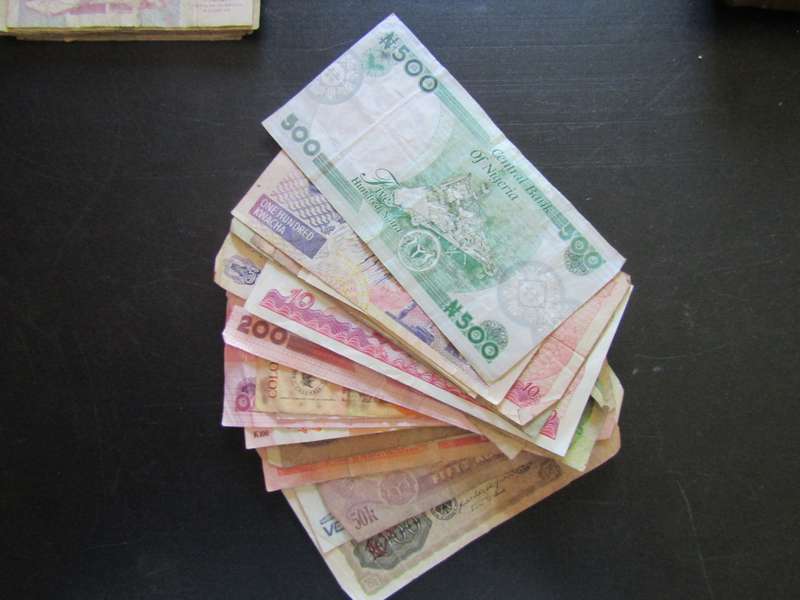 38 World and African Banknotes