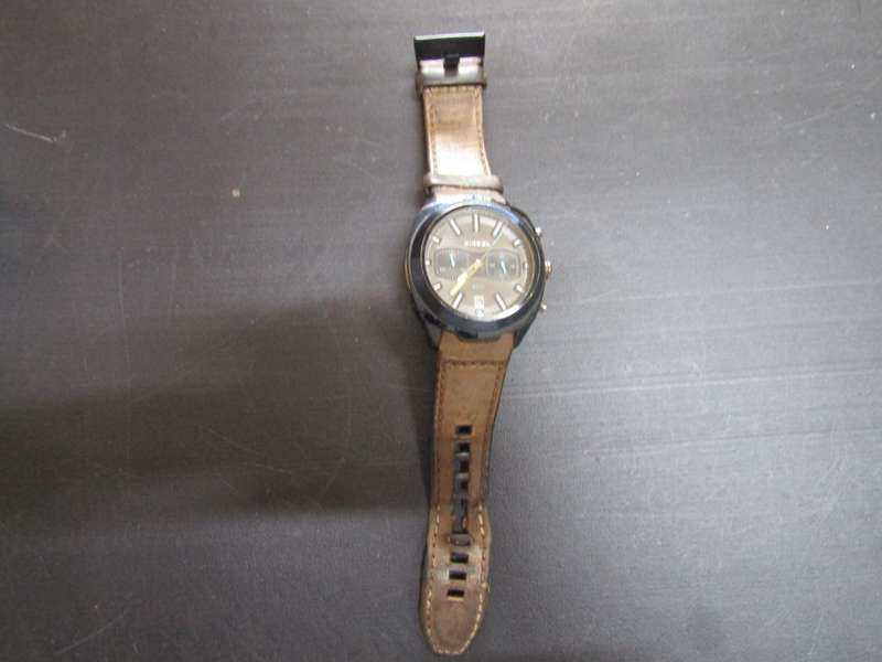 Original Diesel Men's  wrist watches. Works. Not Chinese. DZ-4490
