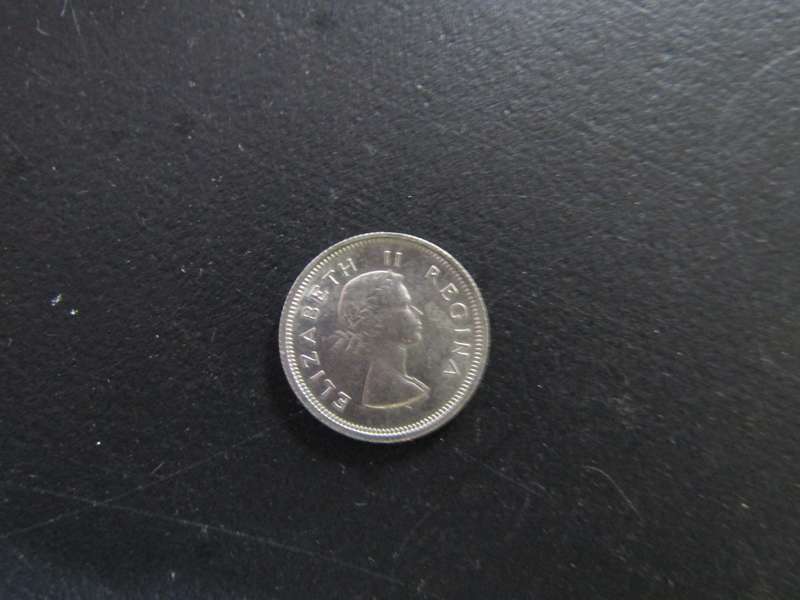 1960 South African 6D Silver Coin (UNC)