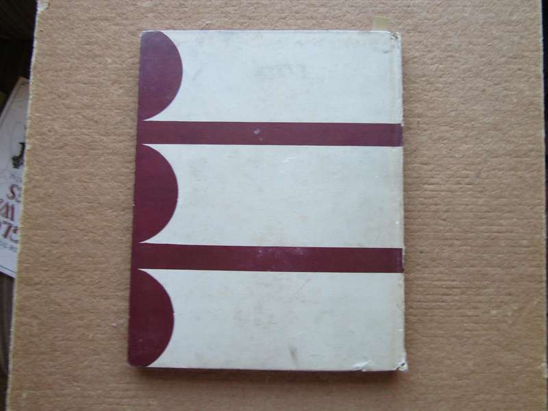 The South African Defence With 100 Original color Cigarette cards (B)