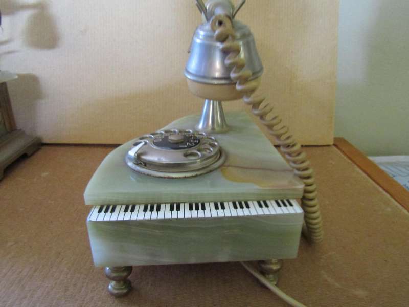 Vintage Alabaster Telephone Works 100% Weighs 4kg