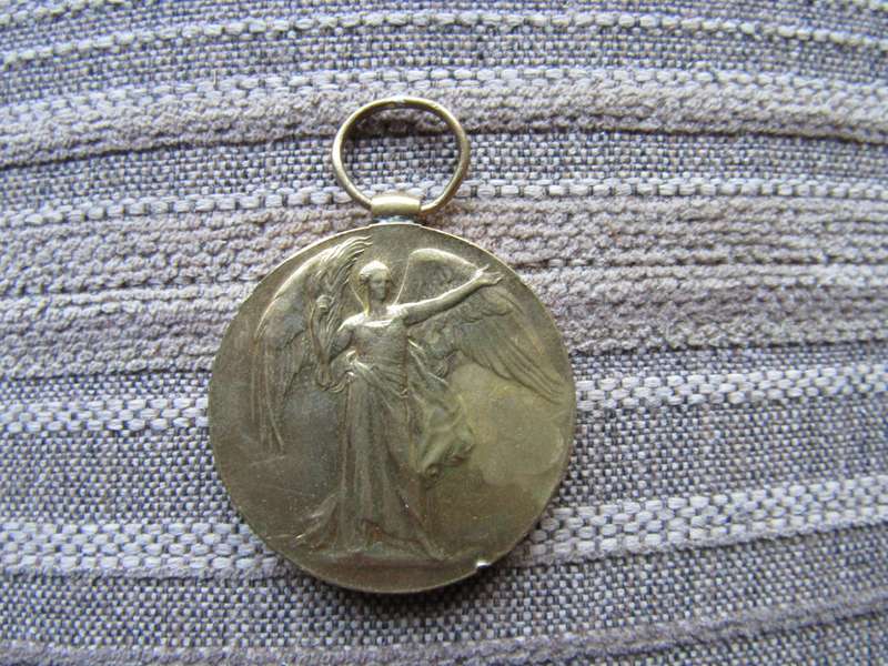 WW1 Medal to DVR EG Cumming F R. E