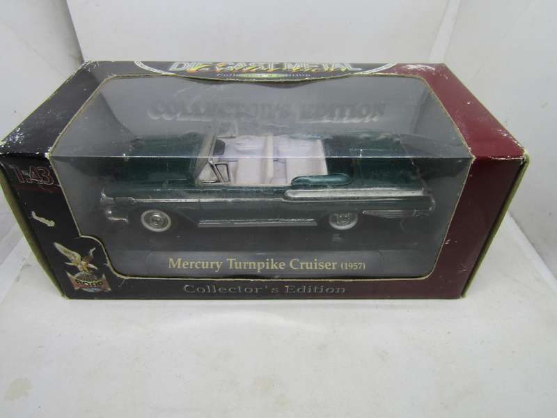 Official Ford Merchandise - Yatming - Mercury Turnpike Cruiser - 1957 - scale 1:43