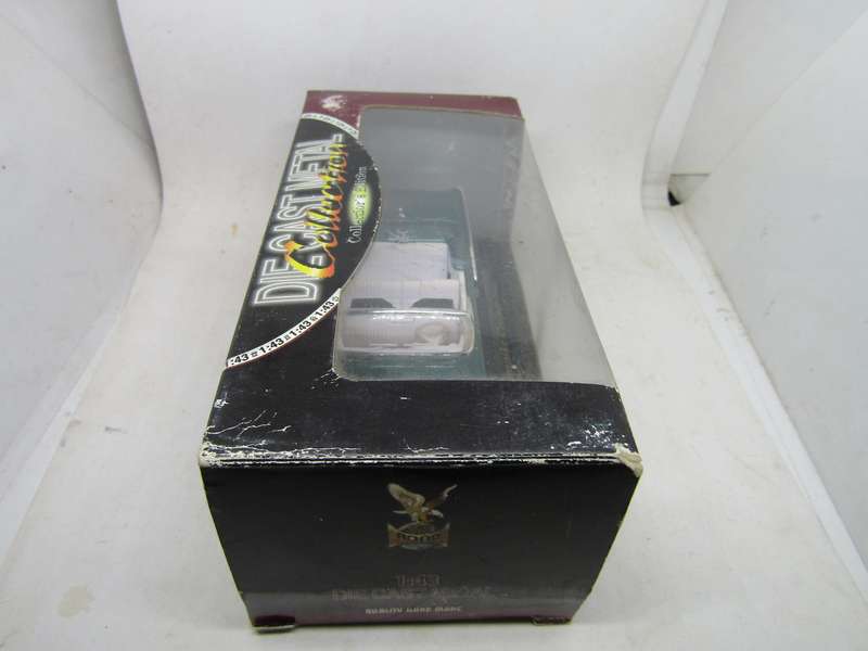 Official Ford Merchandise - Yatming - Mercury Turnpike Cruiser - 1957 - scale 1:43