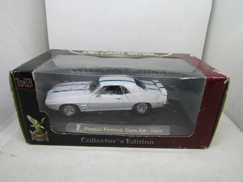 Collectors edition - Yatming - Pontiac Firebird Trans Am - 1969 - scale 1:43