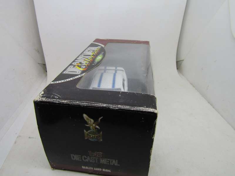 Collectors edition - Yatming - Pontiac Firebird Trans Am - 1969 - scale 1:43