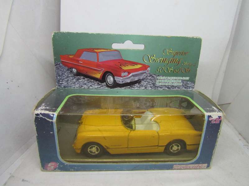 Official Licensed Product - Superior - Chevrolet Corvette - 1960 - scale 1:43