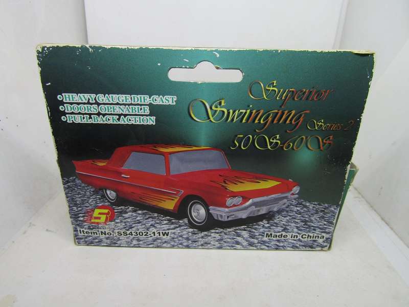 Official Licensed Product - Superior - Chevrolet Corvette - 1962 - scale 1:43