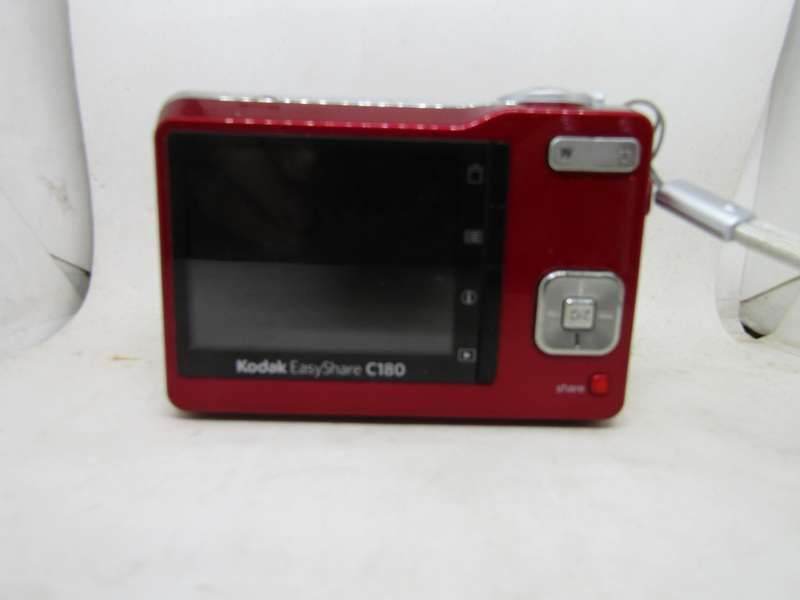 Kodak Easy share C180 Digital Camera in Original Box. Spares 10.2MP