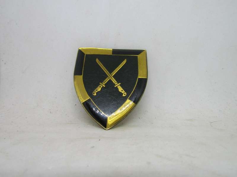 SADF Infantry School Shoulder Flashes. Pins intact.