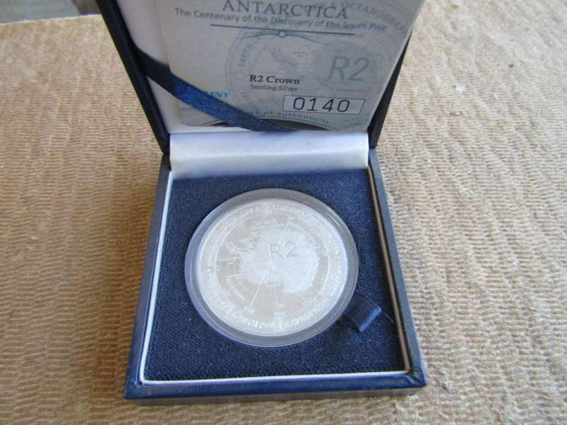 South Africa 2012 Antarctica R2 Crown
