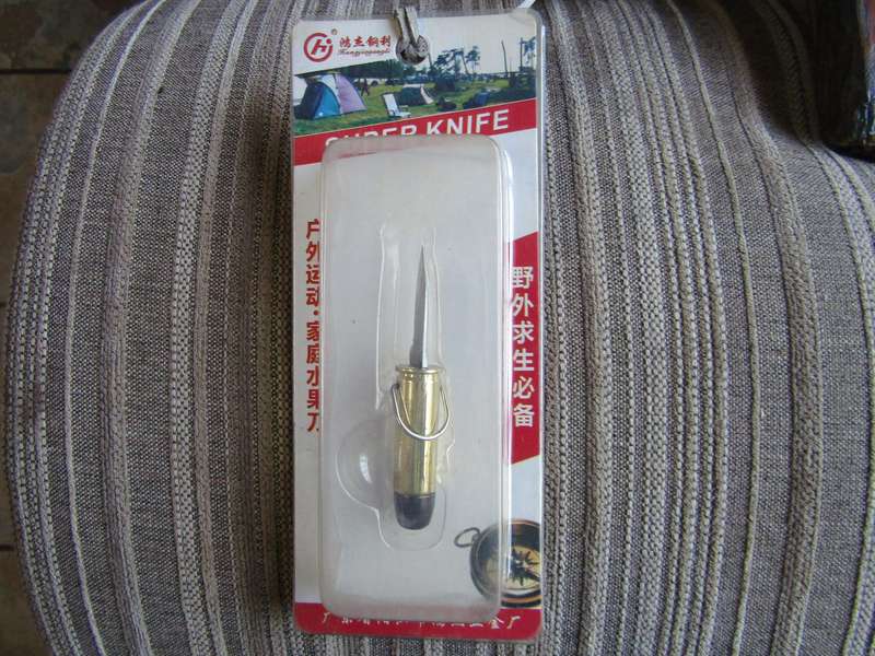 Super Bullet Pocket Knive.  Blade 4 cm.