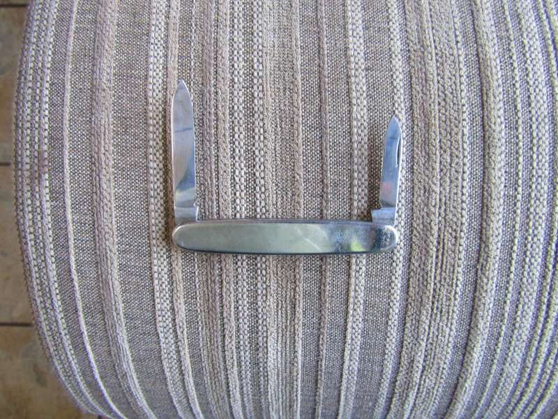 Richards of Sheffield Pocket Knive.  Blade 5 cm.