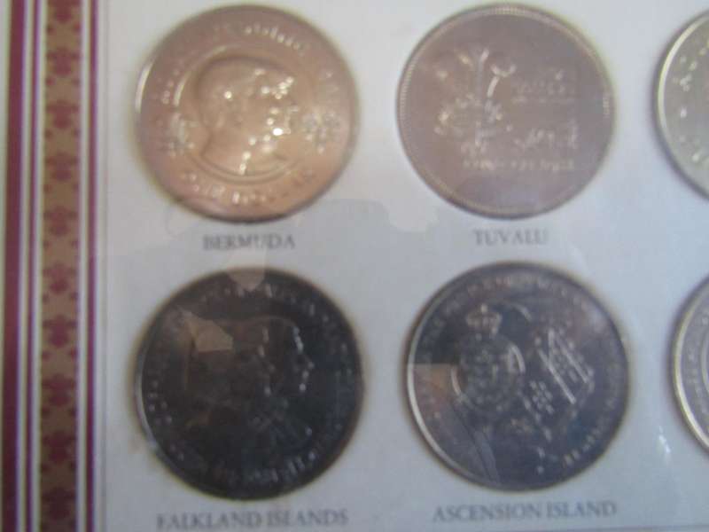 The Royal Wedding Collection Crowns Coin Collection