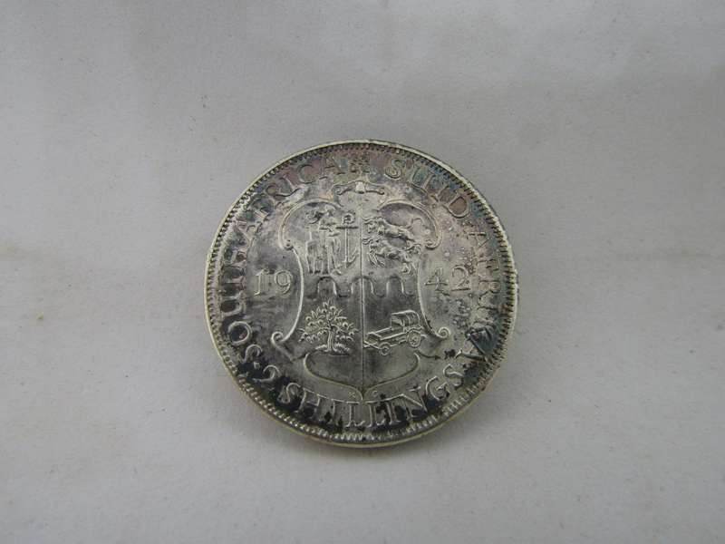 1942 South African Two Shilling. Mintage 2 847 288 Higher Grade D