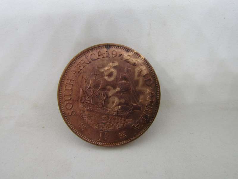 Weird Looking 1942 Penny. Mintage 14 427 779 Higher Grade