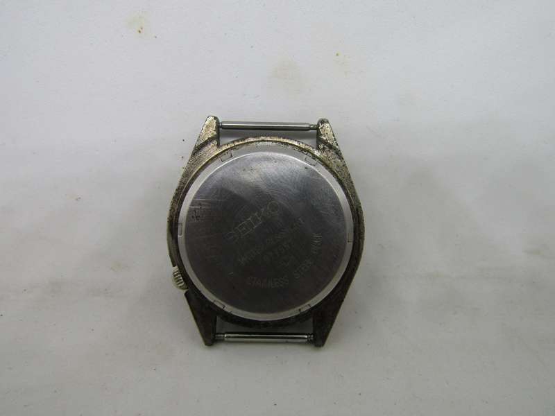 Vintage Seiko Crystal Automatic Date Men's watch. Works need service.