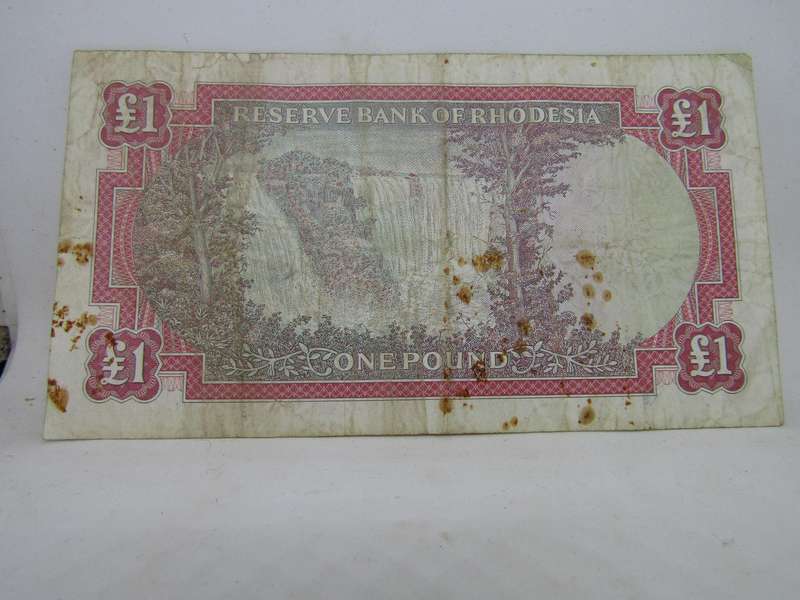 Scarce 1968 Reserve bank of Rhodesia One Pound Banknote (K29)
