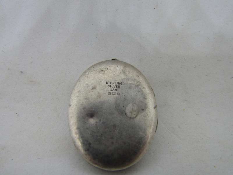 1902 Sterling Silver Locket 3cm high