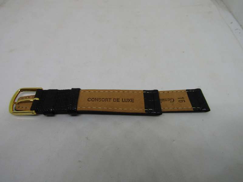 New Leather Men's watch Bracelet 1.5cm across. Size 16