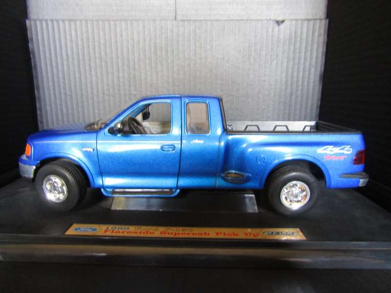 Welly 1999 Ford F150 FlareSide Supercab Pick up Scale 1:24