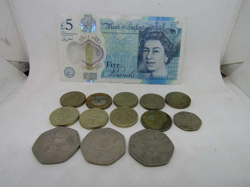 Various Date and Domination UK Pounds. More will be added over time if not sold immediately 39
