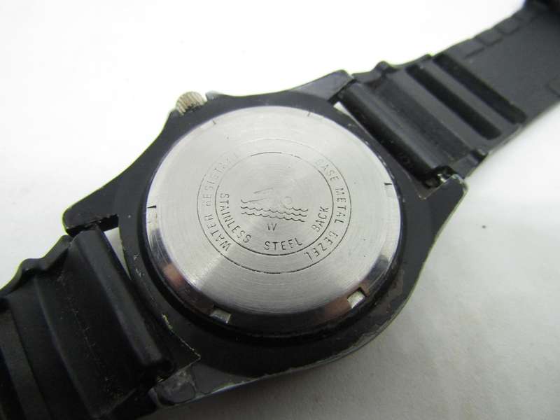 Alpine Divers Men's Watch 4cm diameter. 100% working with new battery