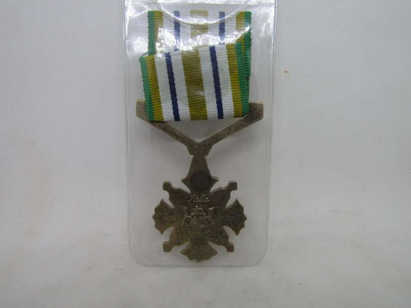 South African Police Medal - Star for Outstanding Service -  Silver Gilt * Full Size