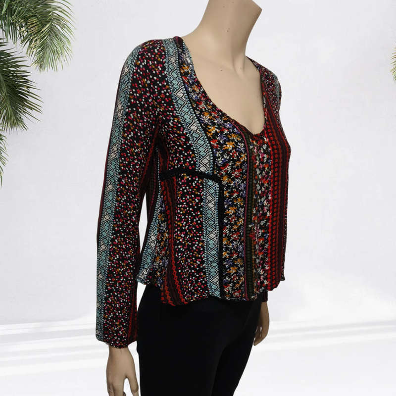 Ladies Top size 10