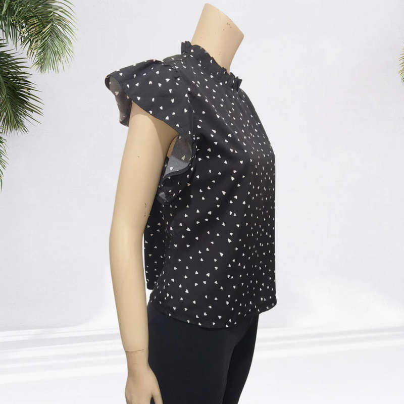 Black and White top size 8