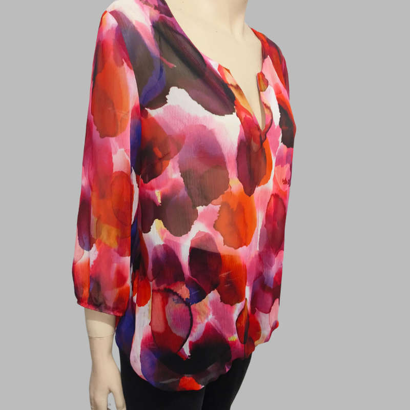 Floral Top size 18