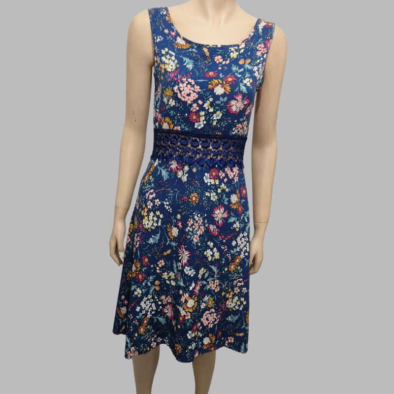 Floral dress size 6.