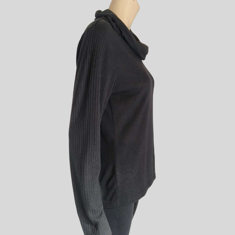 Black Top size 12