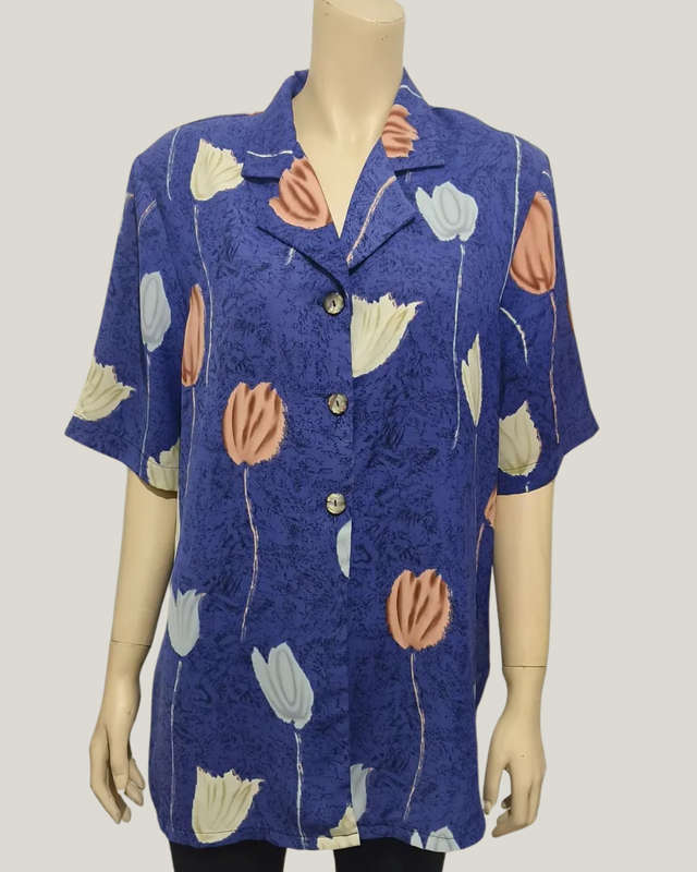 Blue Floral Top size 14/16