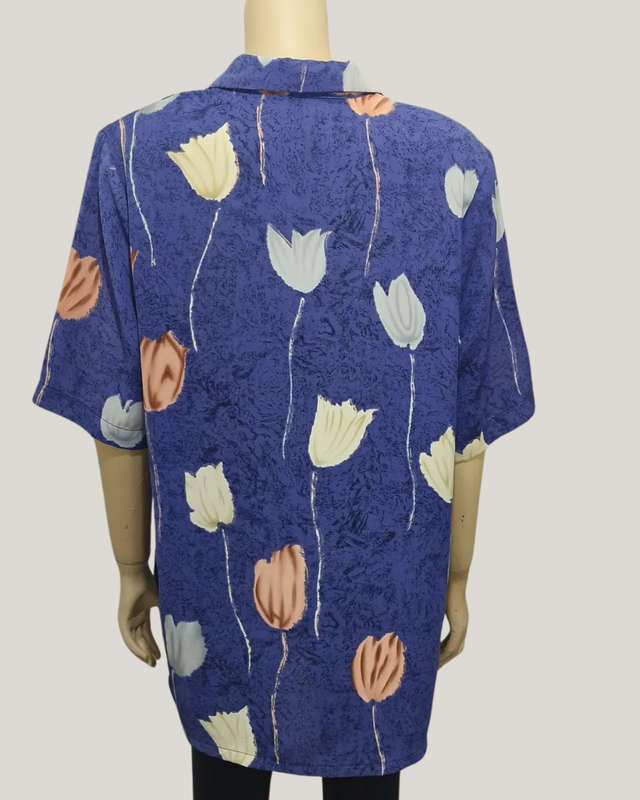 Blue Floral Top size 14/16