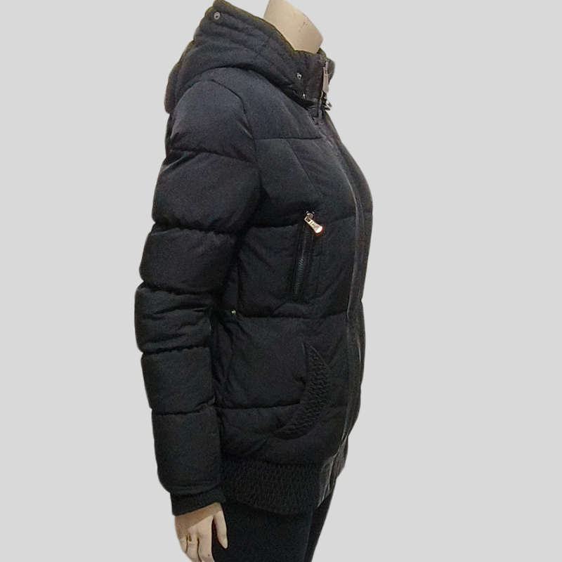 Black Thick Puffer/ Bomber Jacket size 6.