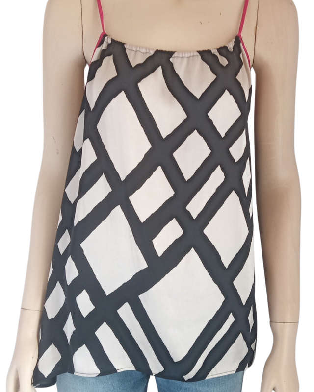 Black and White Sleeveless Top Woolworths size 16/40